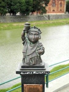 статуя Свободы в Ужгороде